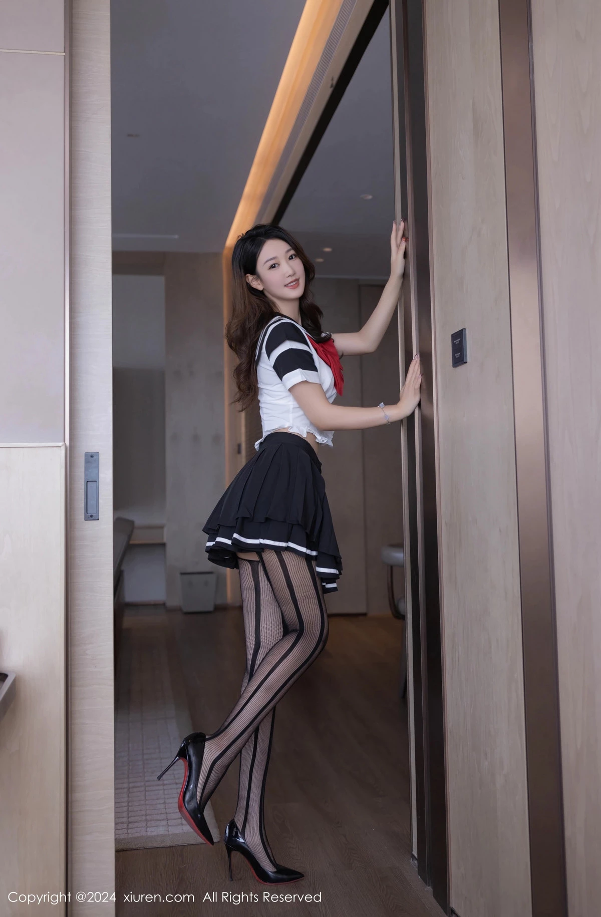 [[XiuRen秀人网]秀人网]No.8287_模特唐安琪私房性感白色内衣配黑丝吊袜秀曼妙身姿惹火诱惑写真80P