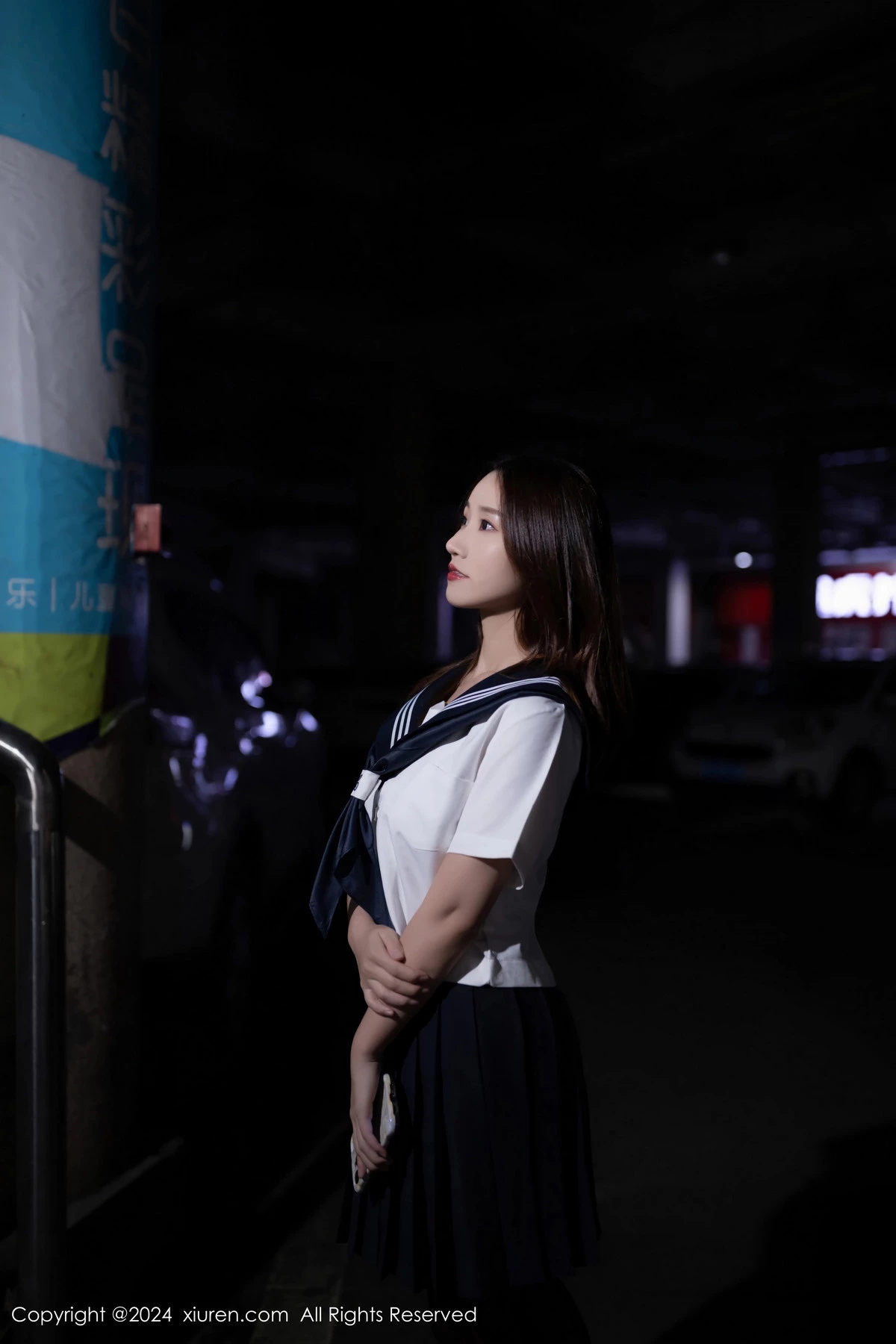 [[XiuRen秀人网]秀人网]No.8443_模特杏子Yada天台捆绑主题性感白色制服秀曼妙身姿迷人写真78P