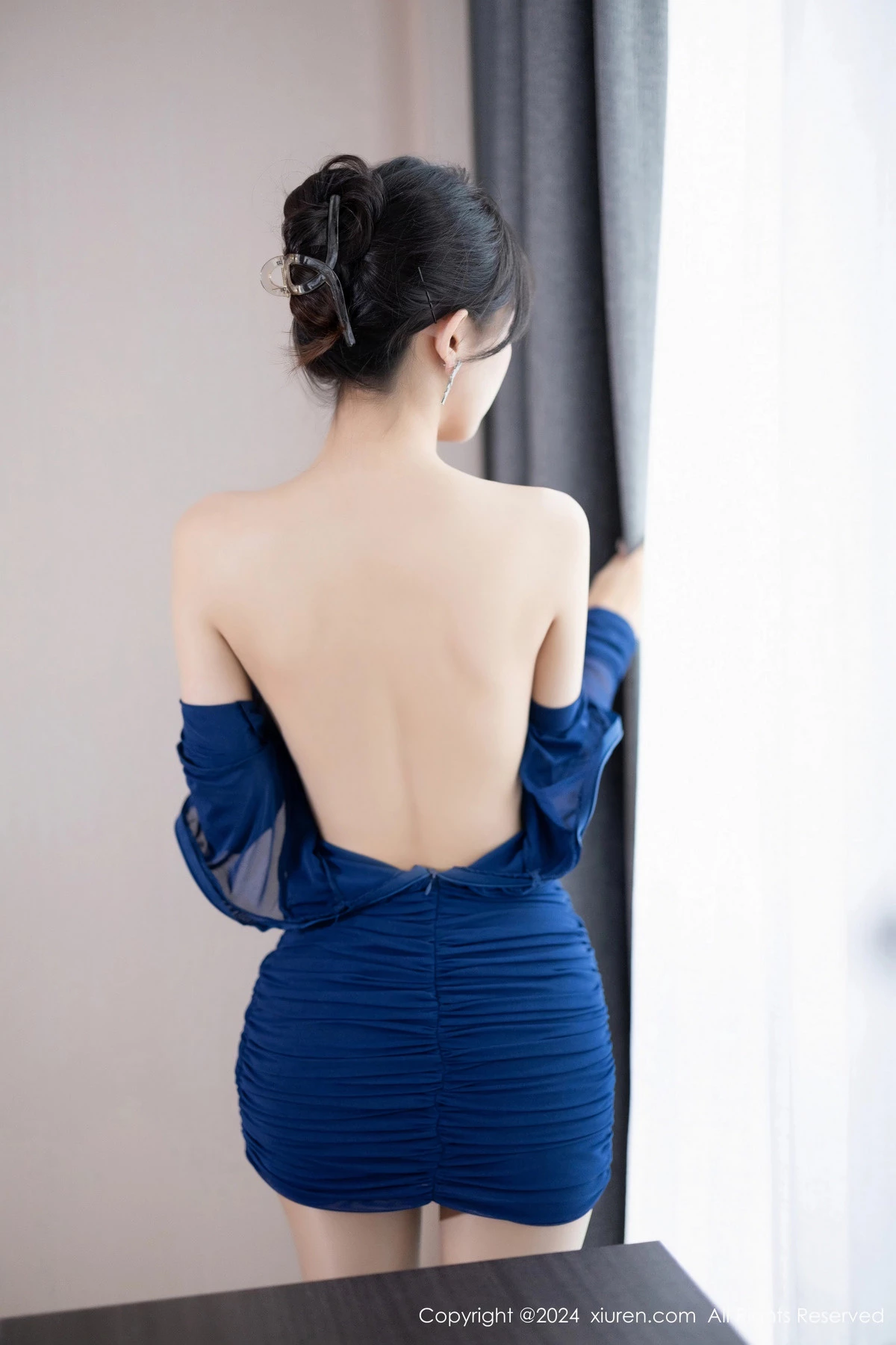 [[XiuRen秀人网]秀人网]No.8445_模特林星阑性感蓝色连衣短裙+黑色轻透连衣短裙配丝袜诱惑写真88P