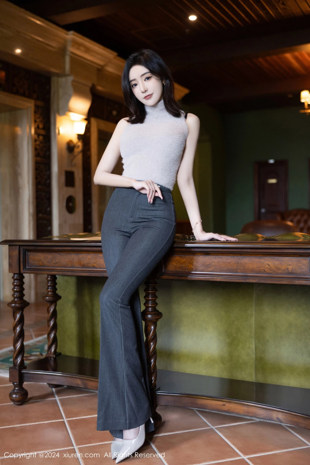 [[XiuRen秀人网]秀人网]No.8451_女神王馨瑶yanni私房性感豹纹内衣配超薄黑丝秀完美身材诱惑写真80P