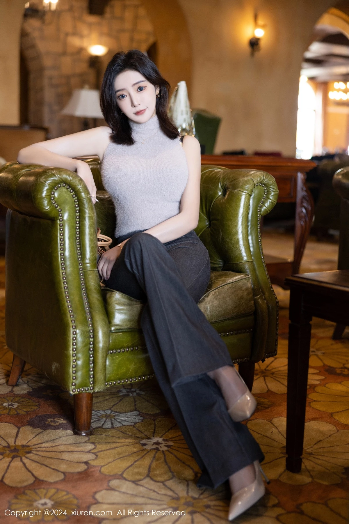 [[XiuRen秀人网]秀人网]No.8451_女神王馨瑶yanni私房性感豹纹内衣配超薄黑丝秀完美身材诱惑写真80P