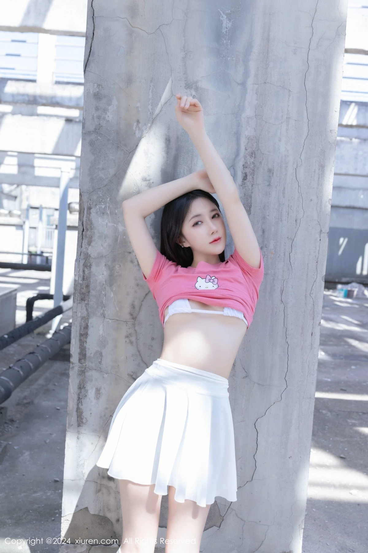 [[XiuRen秀人网]秀人网]No.8457_模特鱼子酱Fish粉色上衣配白色短裙露性感白色内衣完美诱惑写真80P