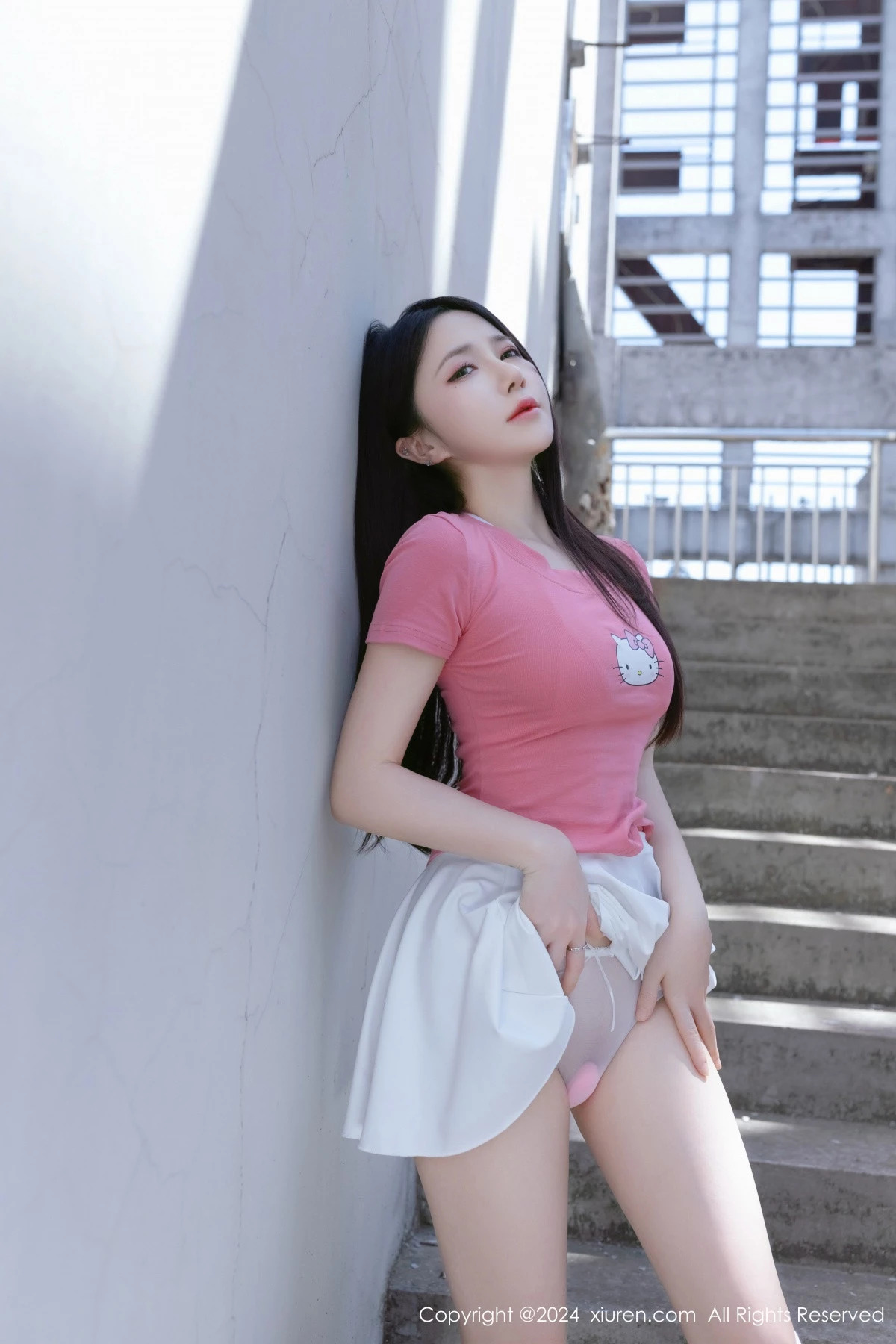 [[XiuRen秀人网]秀人网]No.8457_模特鱼子酱Fish粉色上衣配白色短裙露性感白色内衣完美诱惑写真80P