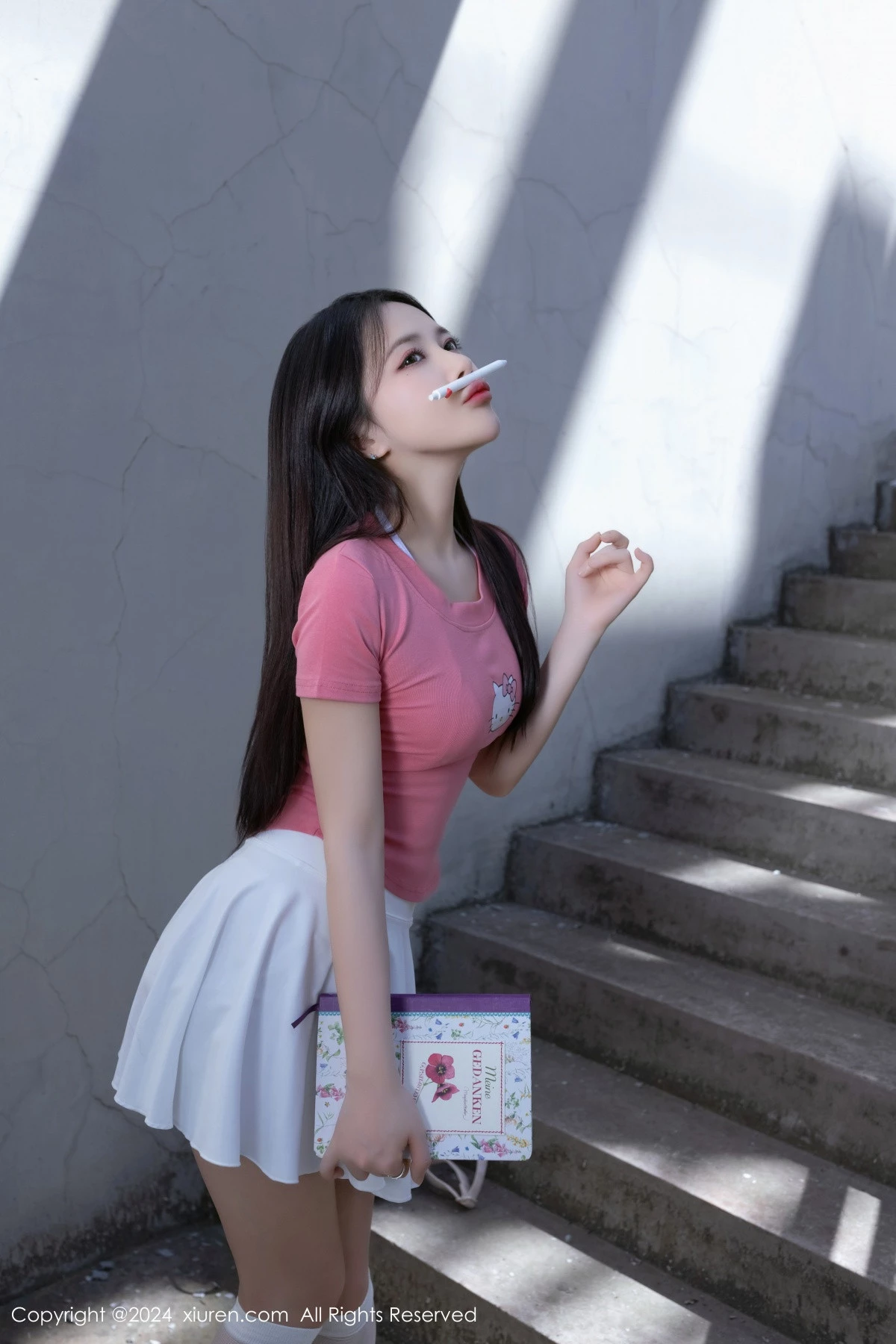 [[XiuRen秀人网]秀人网]No.8457_模特鱼子酱Fish粉色上衣配白色短裙露性感白色内衣完美诱惑写真80P