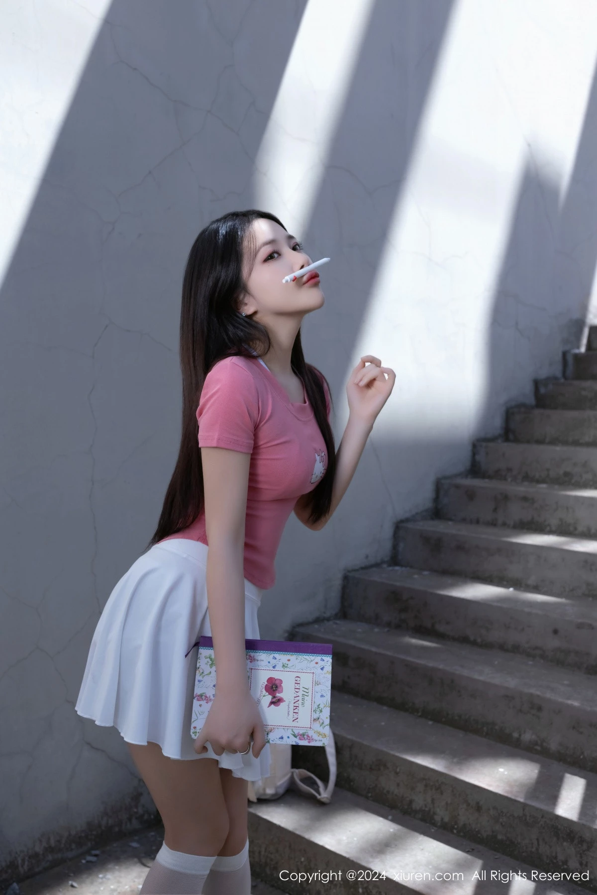 [[XiuRen秀人网]秀人网]No.8457_模特鱼子酱Fish粉色上衣配白色短裙露性感白色内衣完美诱惑写真80P