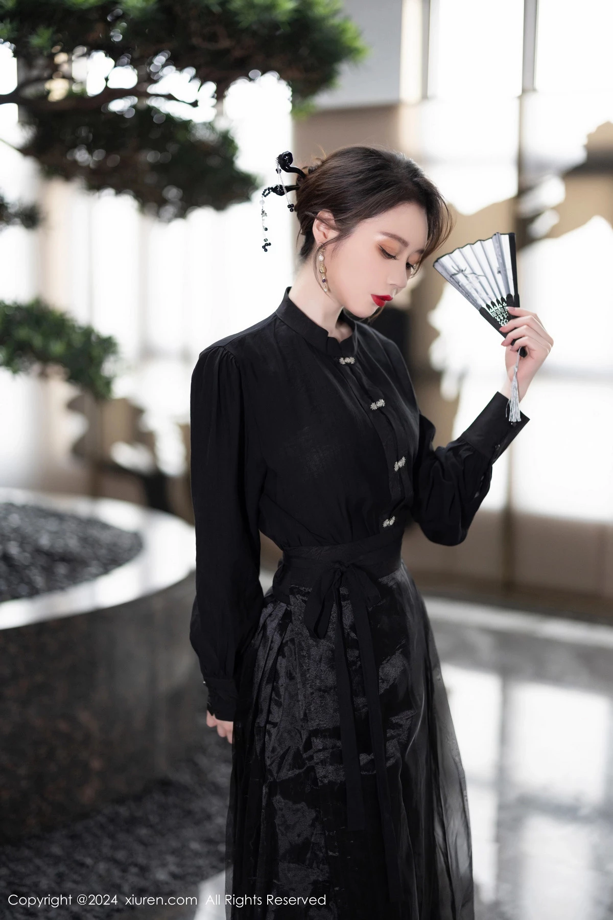 [[XiuRen秀人网]秀人网]No.8465_模特梦心玥性感黑色长裙露浅黄色内衣秀高挑曼妙身姿诱惑写真82P