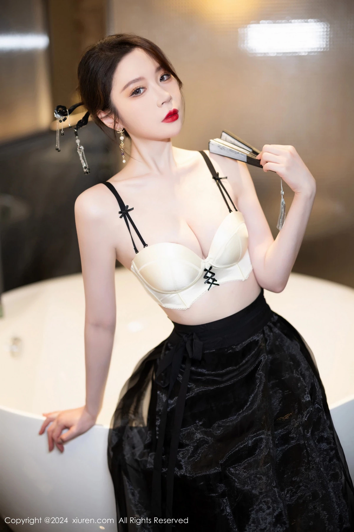 [[XiuRen秀人网]秀人网]No.8465_模特梦心玥性感黑色长裙露浅黄色内衣秀高挑曼妙身姿诱惑写真82P