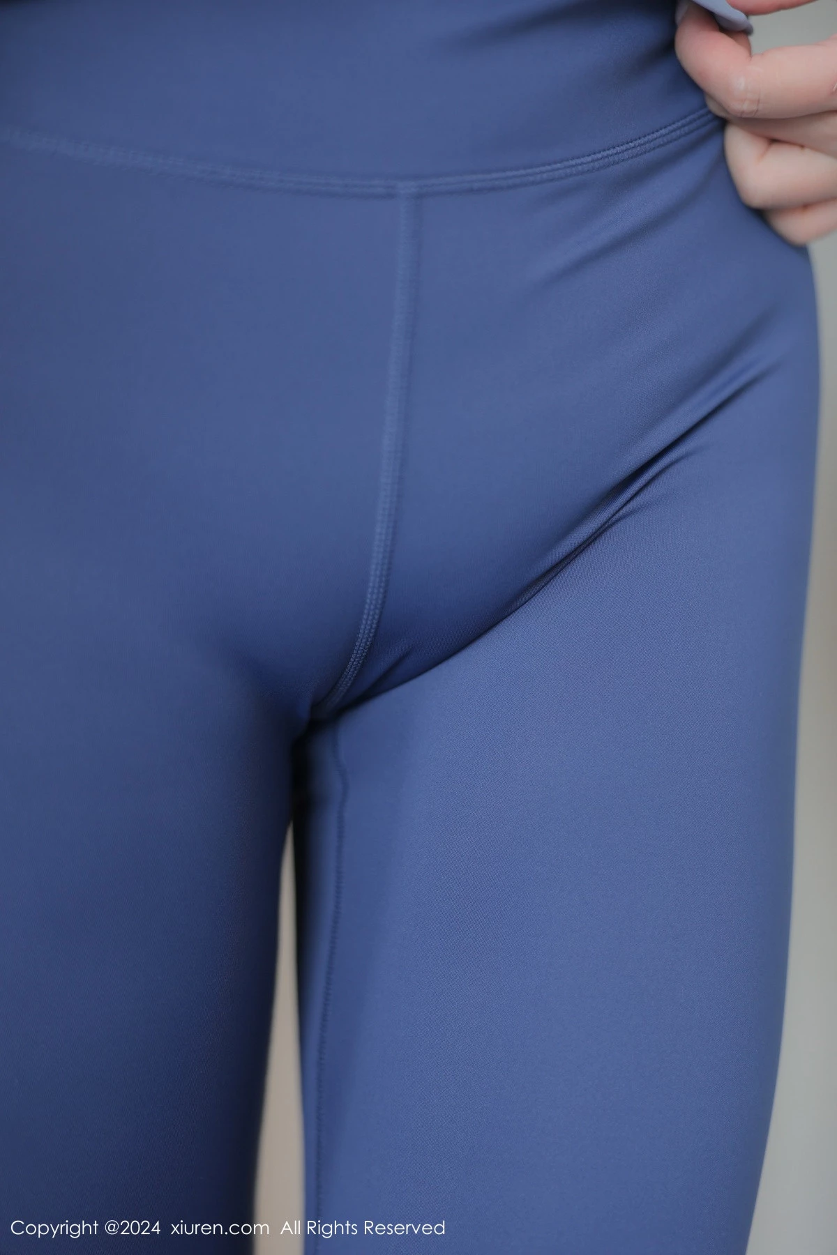 [[XiuRen秀人网]秀人网]No.8461_模特王雅姗是我性感浅蓝色瑜伽服饰紧身秀完美身材迷人诱惑写真80P