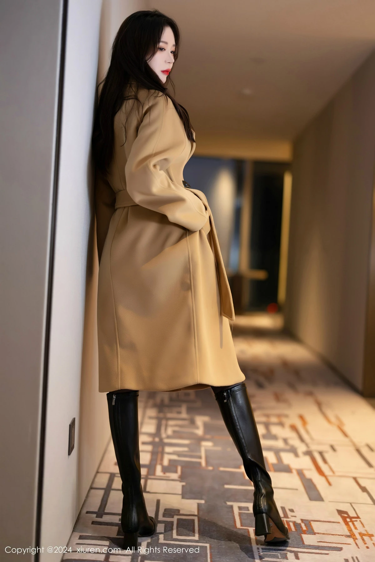 [[XiuRen秀人网]秀人网]No.8414_模特梦心玥私房性感黑色内衣配黑丝吊袜秀高挑曼妙身姿诱惑写真80P