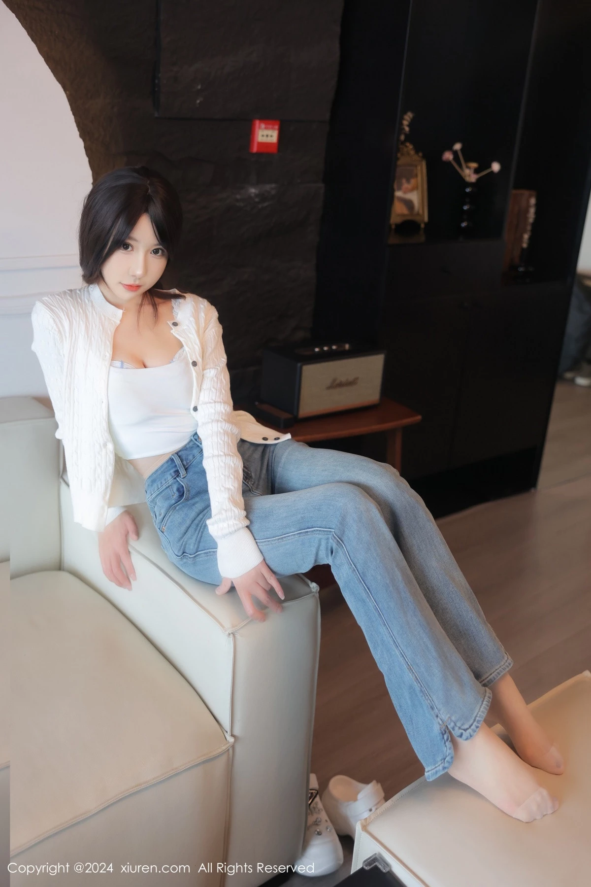 [[XiuRen秀人网]秀人网]No.8427_模特桃妖夭性感蓝色内衣配牛仔裤露超薄肉丝秀曼妙身姿诱惑写真96P