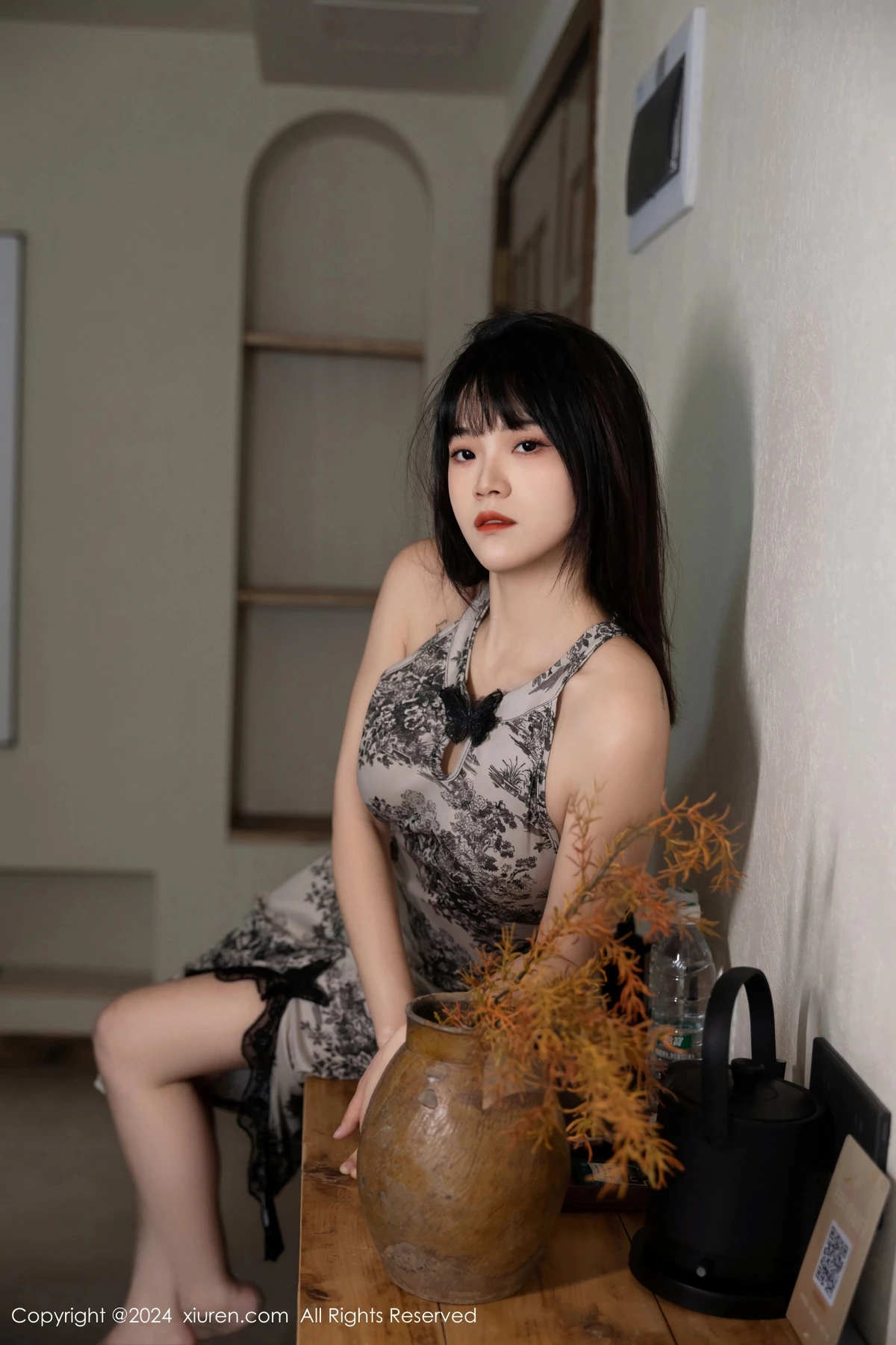 [[XiuRen秀人网]秀人网]No.8434_模特唐安诺性感带图案连衣短裙露黑色内衣秀曼妙身姿诱惑写真59P