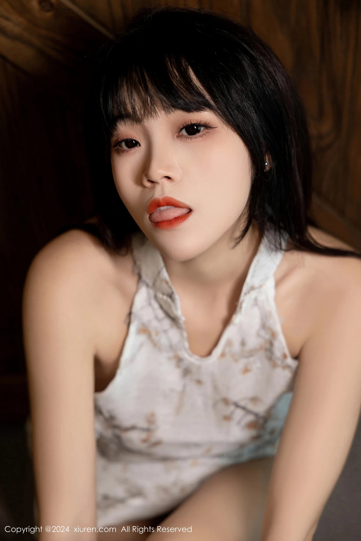 [[XiuRen秀人网]秀人网]No.8434_模特唐安诺性感带图案连衣短裙露黑色内衣秀曼妙身姿诱惑写真59P