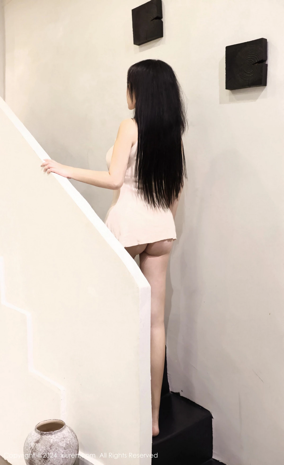 [[XiuRen秀人网]秀人网]No.8483_模特小薯条nienie性感白色连衣短裙配超薄肉丝秀完美身材诱惑写真78P