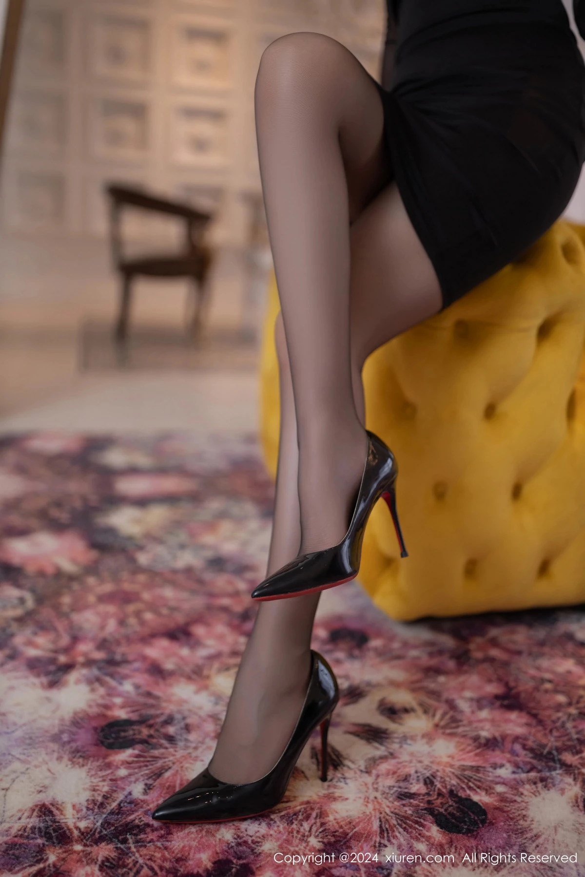 [[XiuRen秀人网]秀人网]No.8471_模特安然anran性感黑色礼服配超薄黑丝秀柔美身段迷人诱惑写真80P