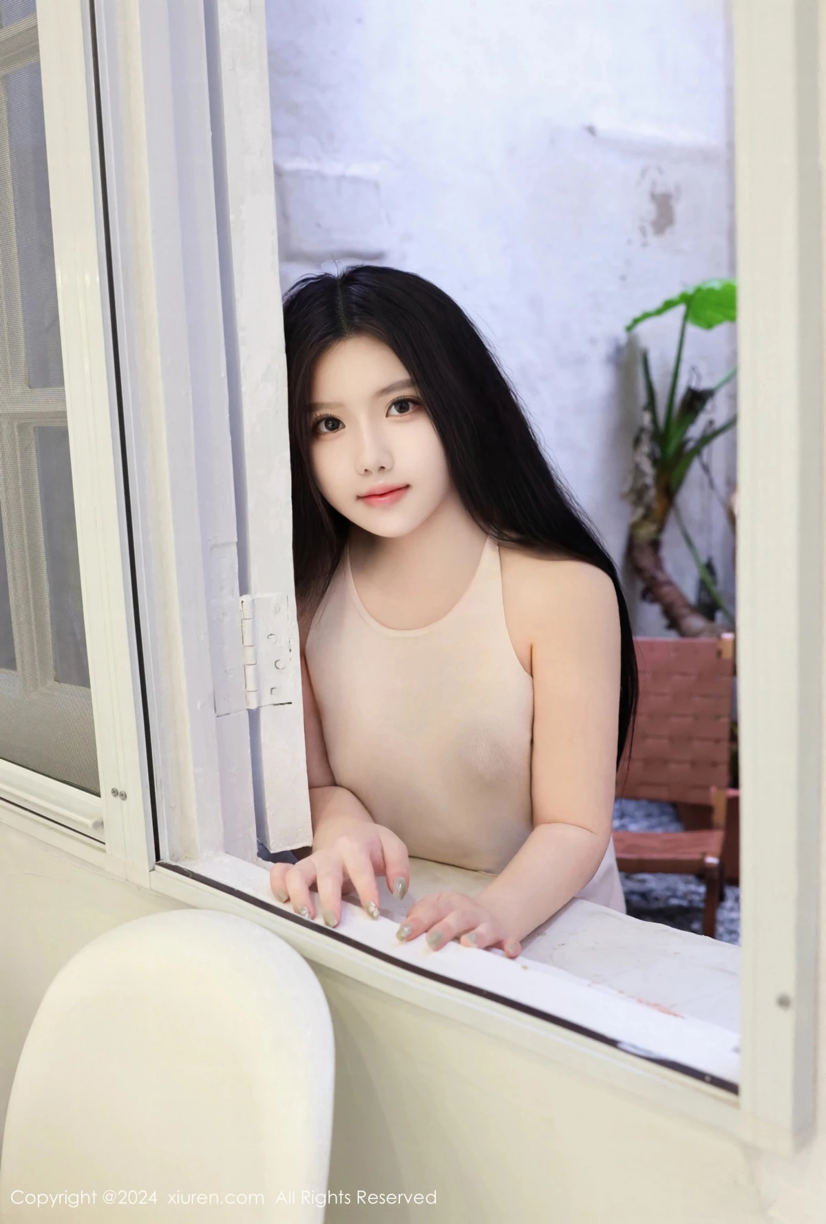 [[XiuRen秀人网]秀人网]No.8483_模特小薯条nienie性感白色连衣短裙配超薄肉丝秀完美身材诱惑写真78P