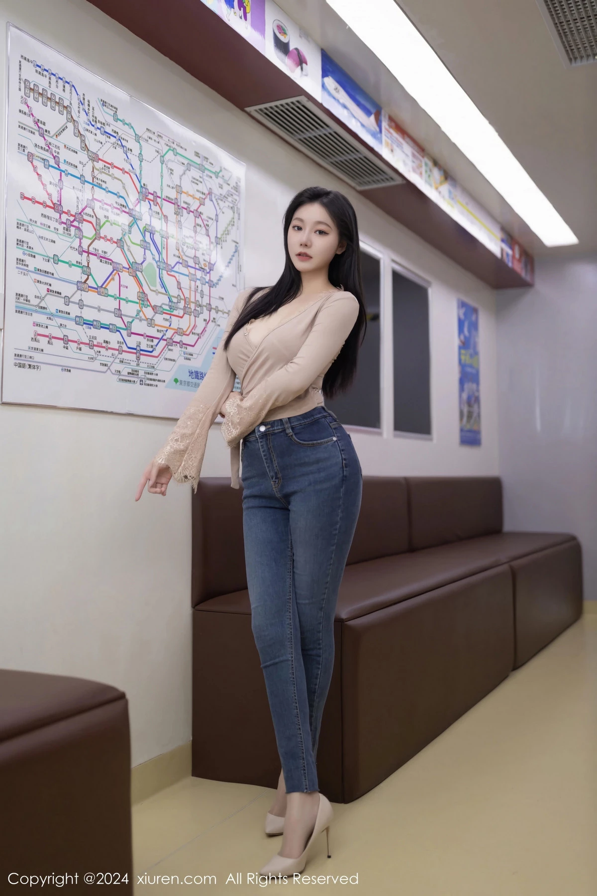 [[XiuRen秀人网]秀人网]No.8498_模特安然anran杏色上衣配牛仔裤露性感内衣超薄肉丝完美诱惑写真79P