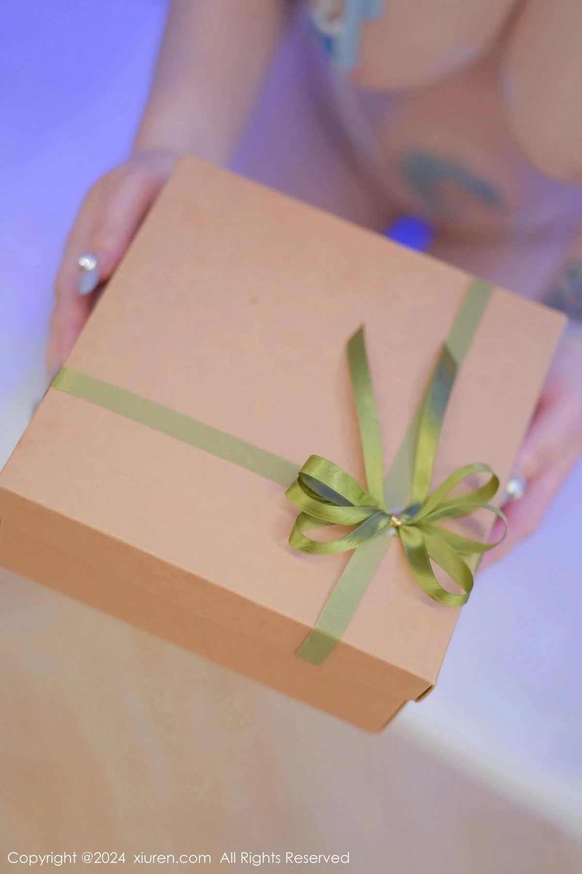 [[XiuRen秀人网]秀人网]No.8478_女神妲己_Toxic私房浴室性感三点式连体内衣秀丰腴身姿诱惑写真88P