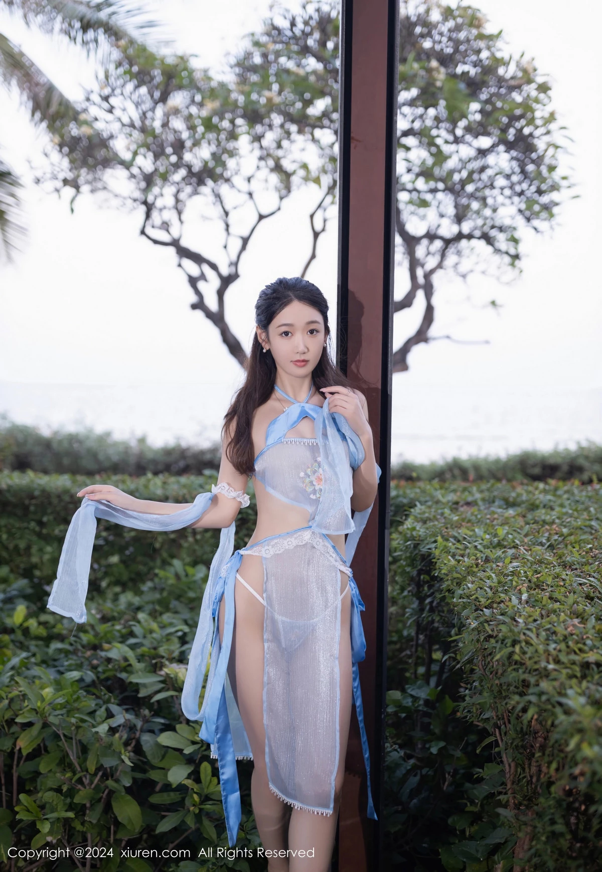 [[XiuRen秀人网]秀人网]No.8492_模特唐安琪户外泳池性感蓝色古装薄纱服饰秀柔美身段诱惑写真81P