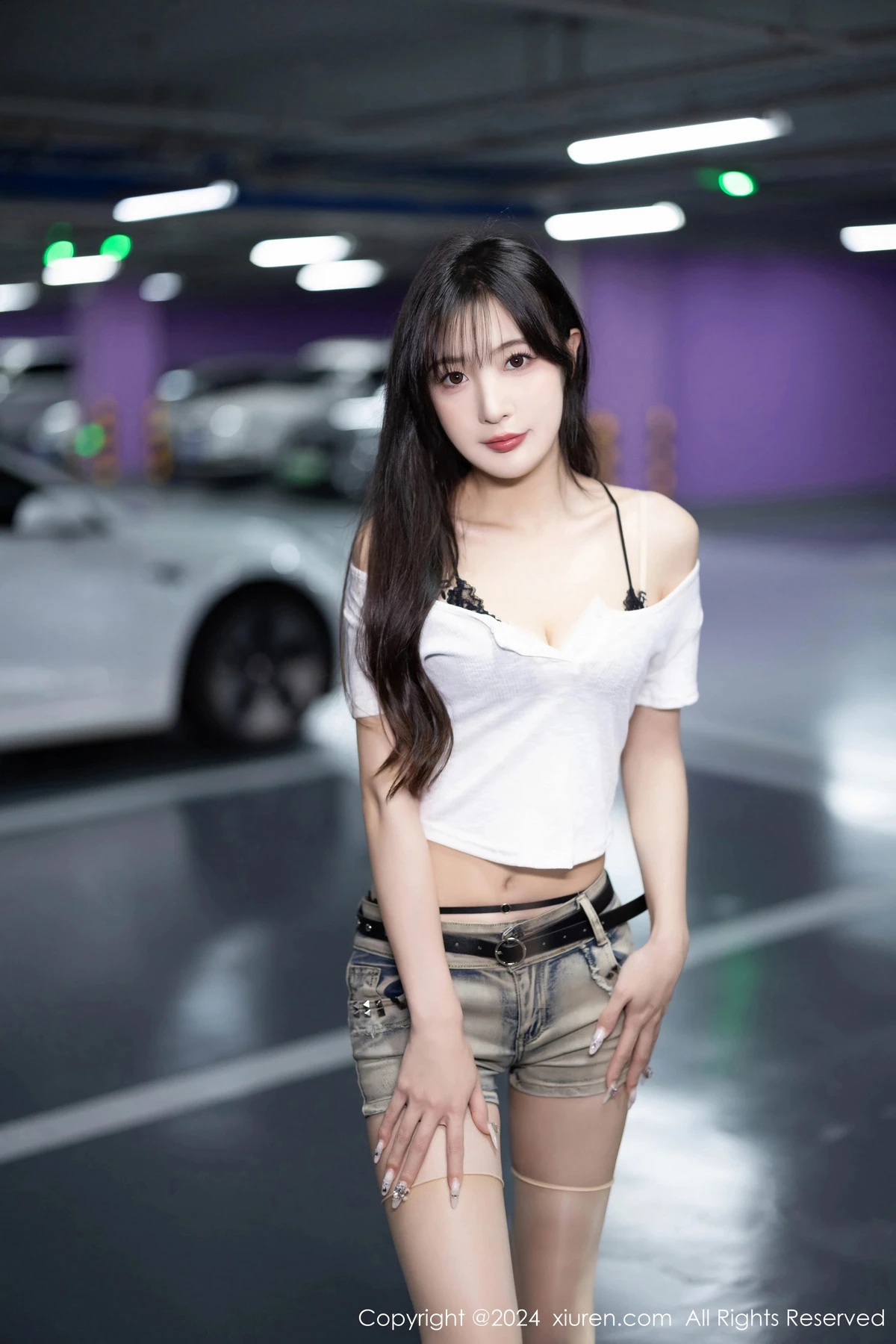 [[XiuRen秀人网]秀人网]No.8504_模特林星阑性感白色短T配牛仔短裤露黑色蕾丝内衣撩人诱惑写真81P