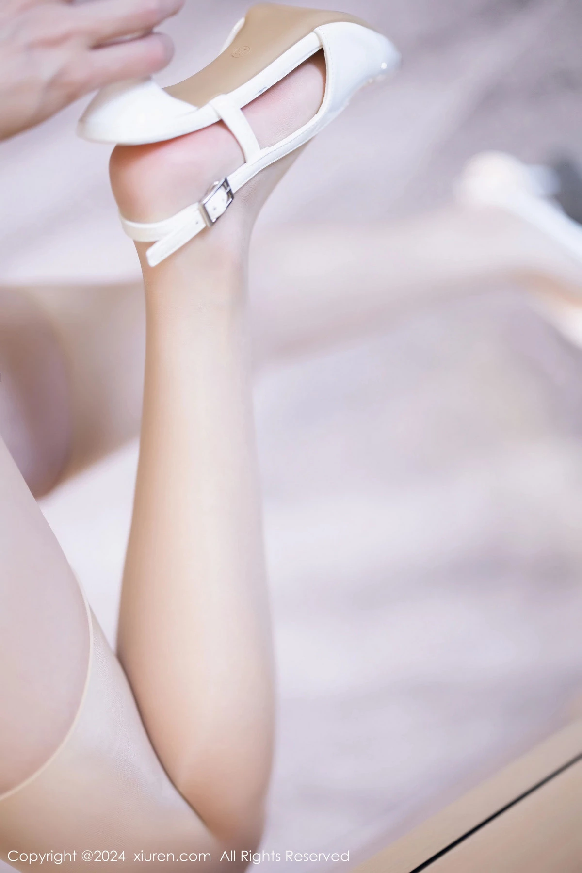 [[XiuRen秀人网]秀人网]No.8504_模特林星阑性感白色短T配牛仔短裤露黑色蕾丝内衣撩人诱惑写真81P