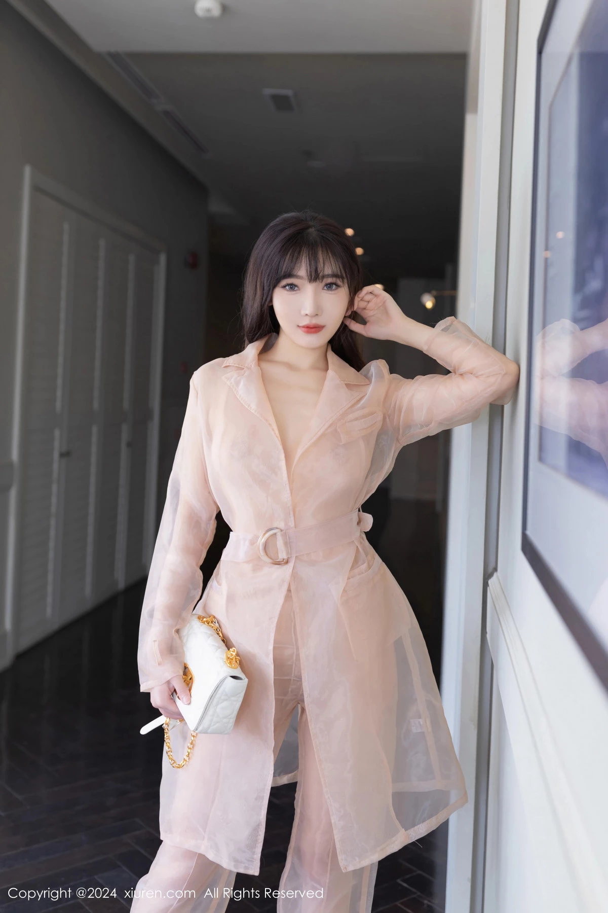 [[XiuRen秀人网]秀人网]No.8509_模特陆萱萱私房性感浅粉色透视西装半脱秀曼妙身材迷人诱惑写真80P