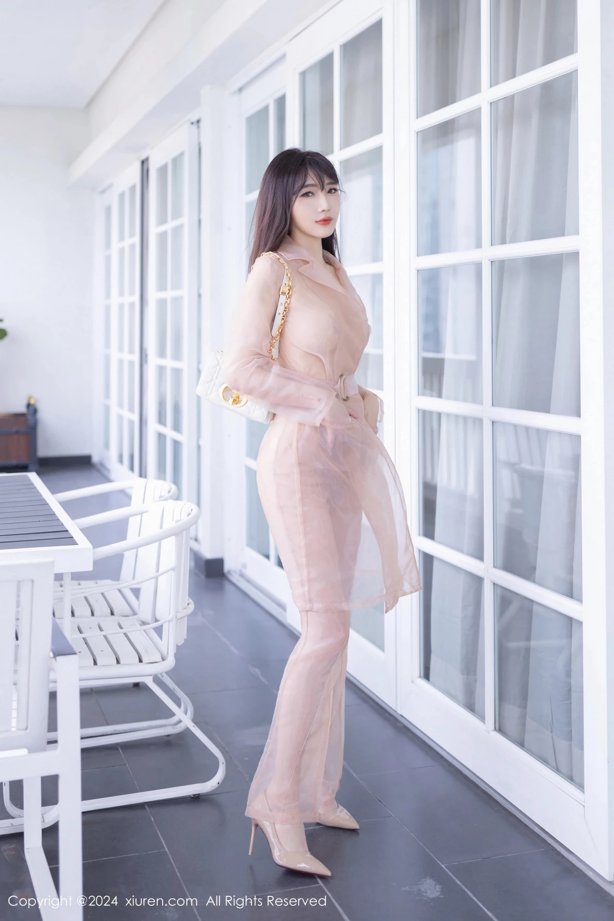 [[XiuRen秀人网]秀人网]No.8509_模特陆萱萱私房性感浅粉色透视西装半脱秀曼妙身材迷人诱惑写真80P