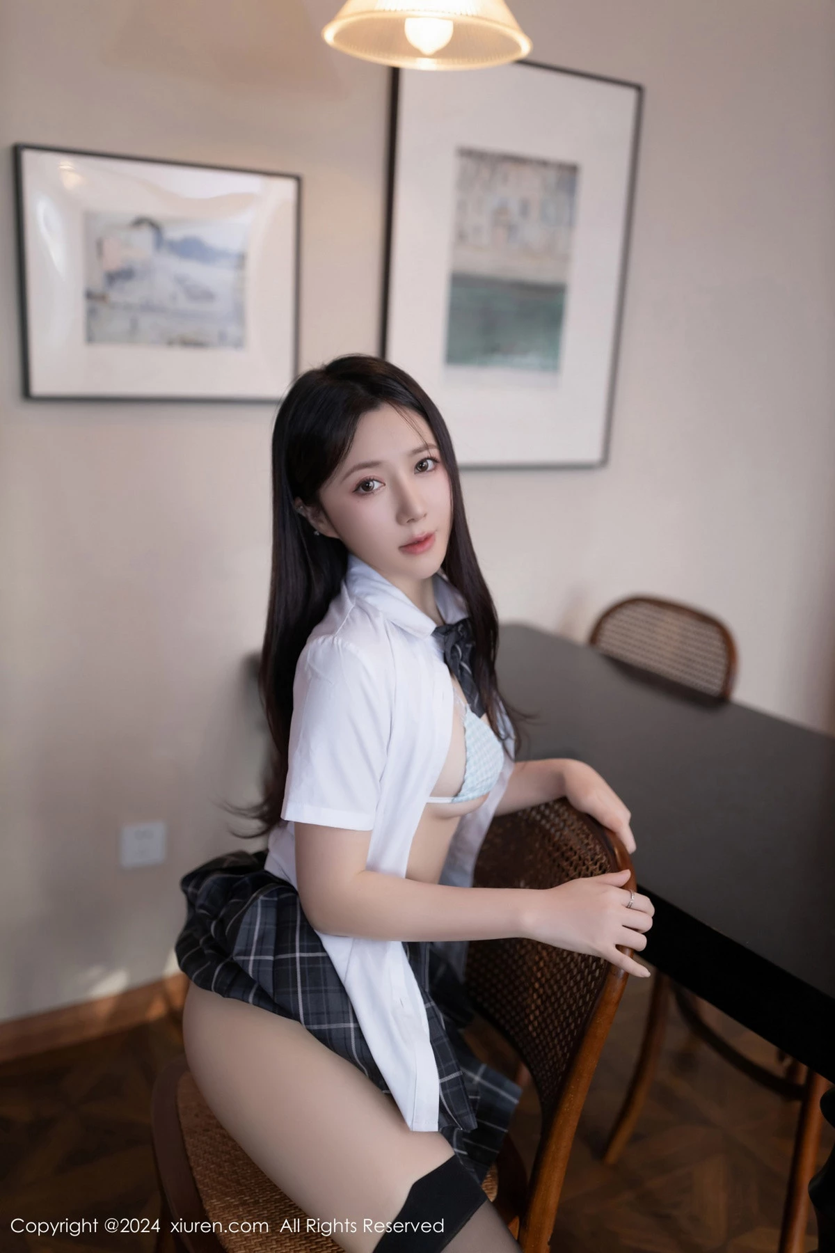 [[XiuRen秀人网]秀人网]No.8516_模特鱼子酱Fish性感白色衬衫配格子短裙露超薄黑丝撩人诱惑写真80P