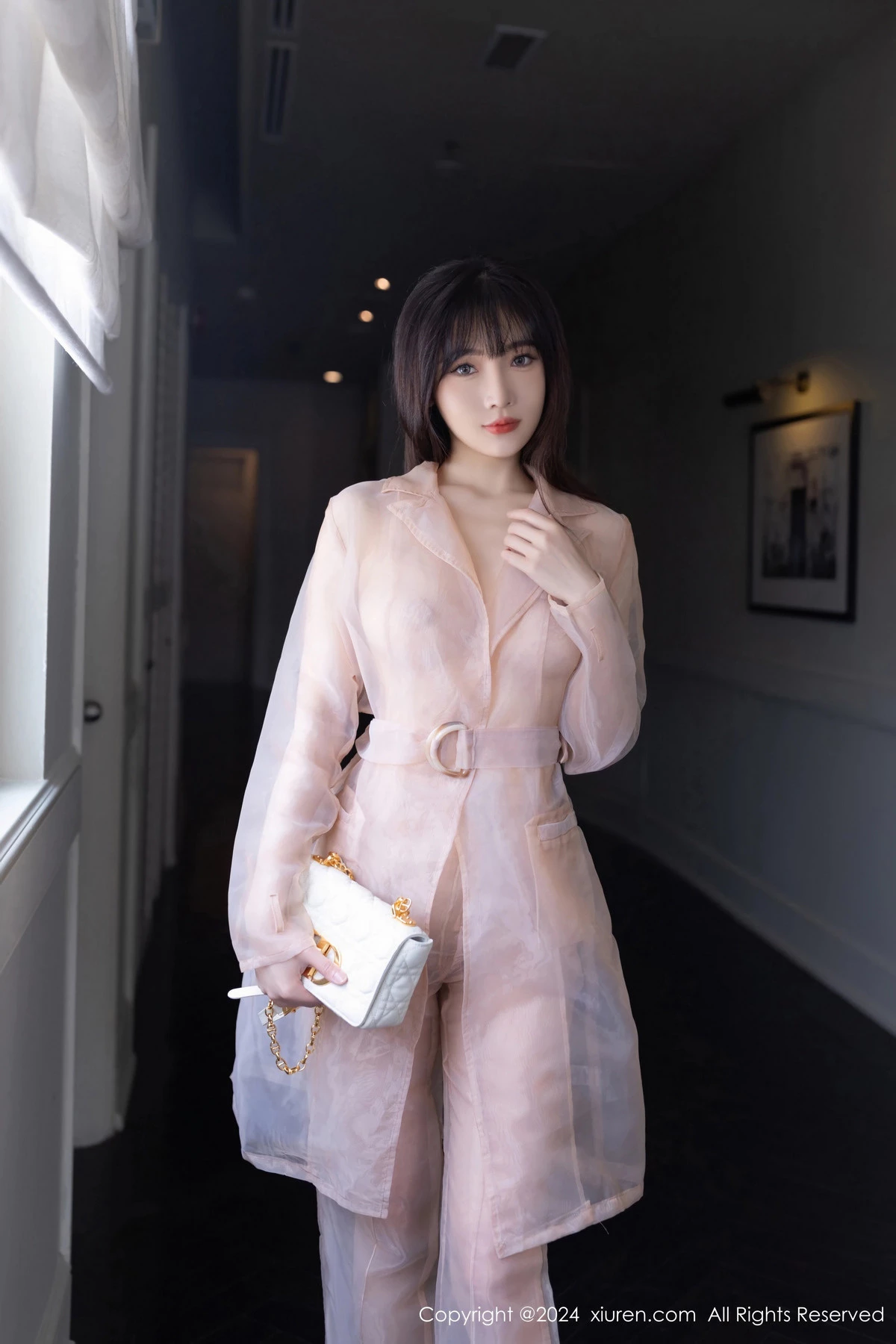[[XiuRen秀人网]秀人网]No.8509_模特陆萱萱私房性感浅粉色透视西装半脱秀曼妙身材迷人诱惑写真80P