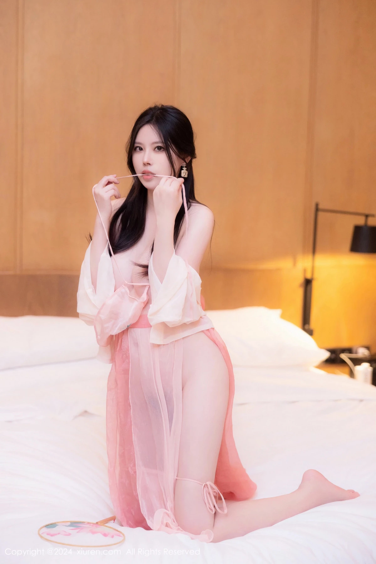 [[XiuRen秀人网]秀人网]No.8503_模特白茹雪私房性感粉色薄纱古装服饰秀丰腴身材撩人诱惑写真73P