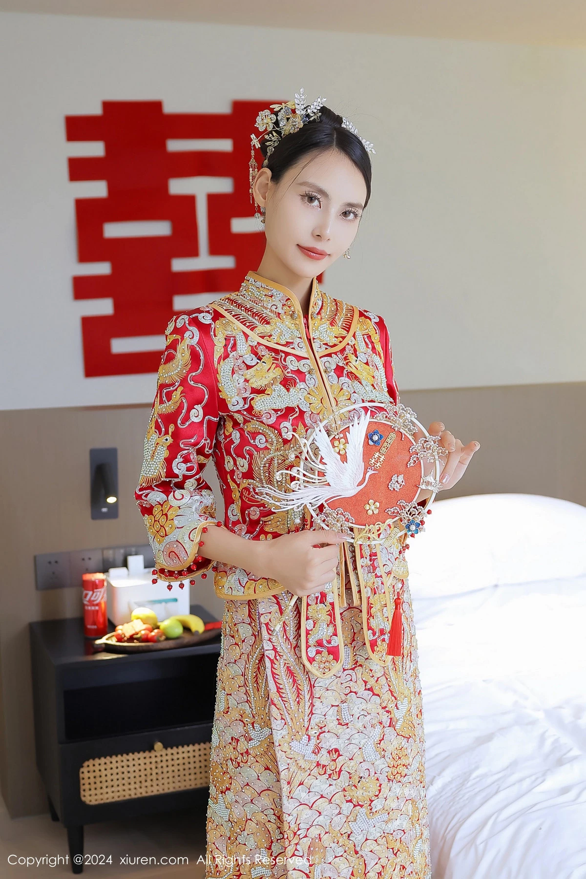 [[XiuRen秀人网]秀人网]No.8534_模特Lingyu69新娘主题性感红色中式新娘服饰秀惹火身段诱惑写真77P