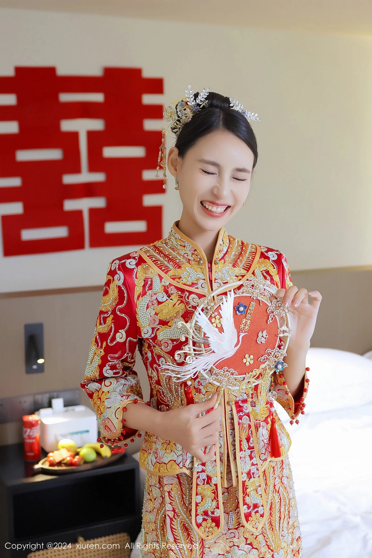 [[XiuRen秀人网]秀人网]No.8534_模特Lingyu69新娘主题性感红色中式新娘服饰秀惹火身段诱惑写真77P