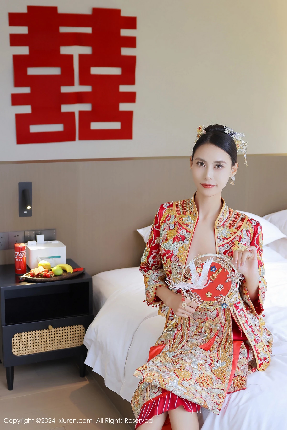 [[XiuRen秀人网]秀人网]No.8534_模特Lingyu69新娘主题性感红色中式新娘服饰秀惹火身段诱惑写真77P