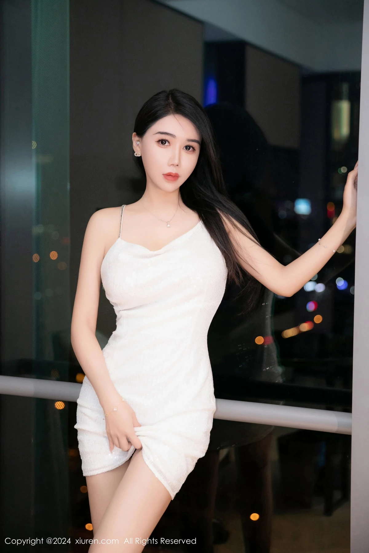 [[XiuRen秀人网]秀人网]No.8529_模特李若汐性感白色连衣短裙露黑色情趣内衣秀惹火身材诱惑写真91P