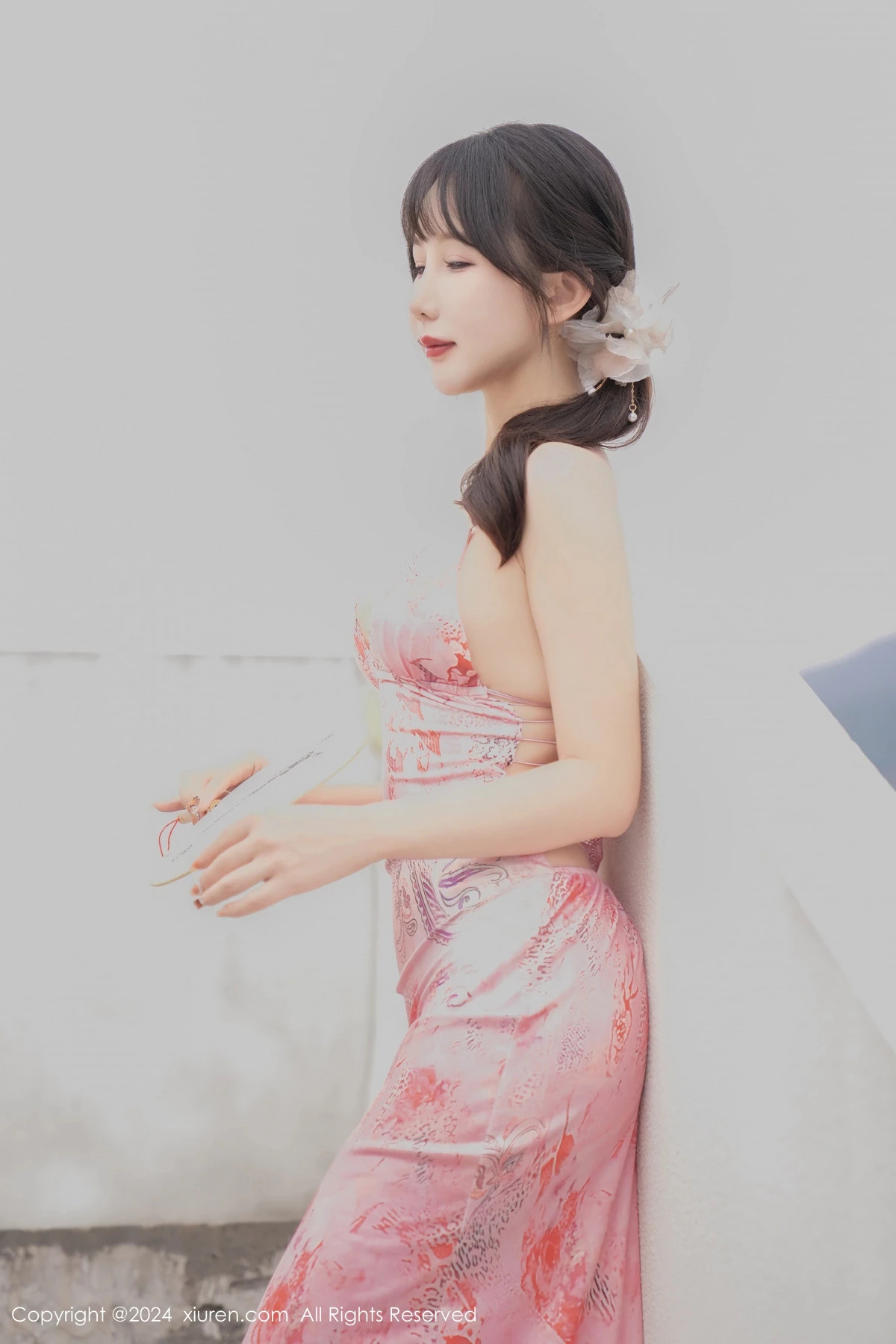 [[XiuRen秀人网]秀人网]No.8535_模特波巧酱性感粉色露背连衣裙配开档肉丝秀曼妙身姿诱惑写真80P