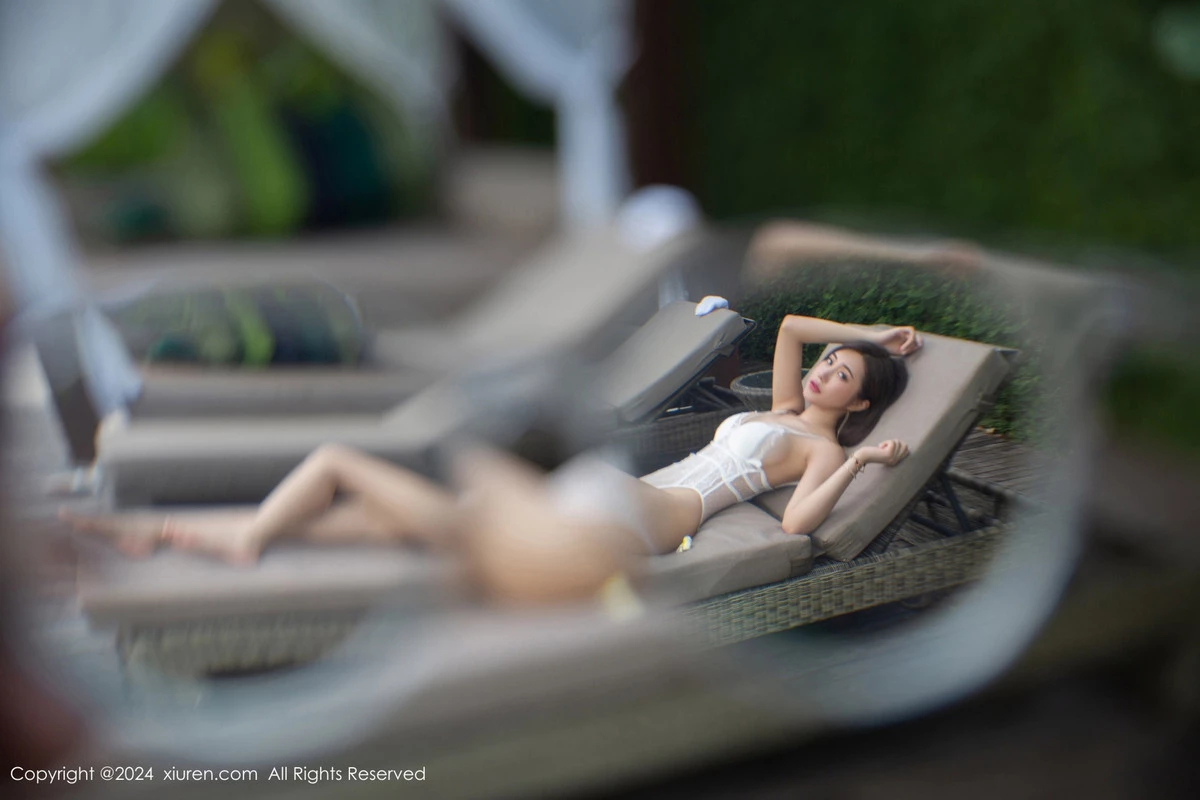 [[XiuRen秀人网]秀人网]No.8522_女神绮里嘉ula性感白色蕾丝内衣配白丝吊袜秀完美身材诱惑写真79P