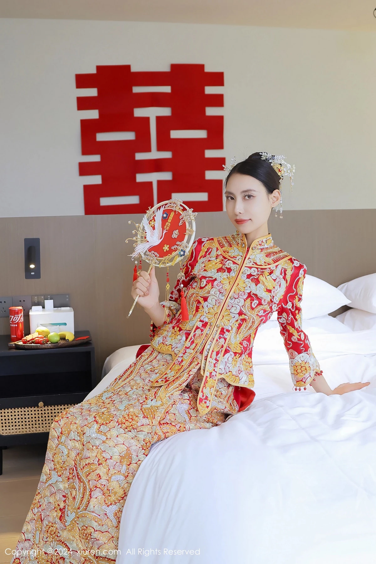 [[XiuRen秀人网]秀人网]No.8534_模特Lingyu69新娘主题性感红色中式新娘服饰秀惹火身段诱惑写真77P