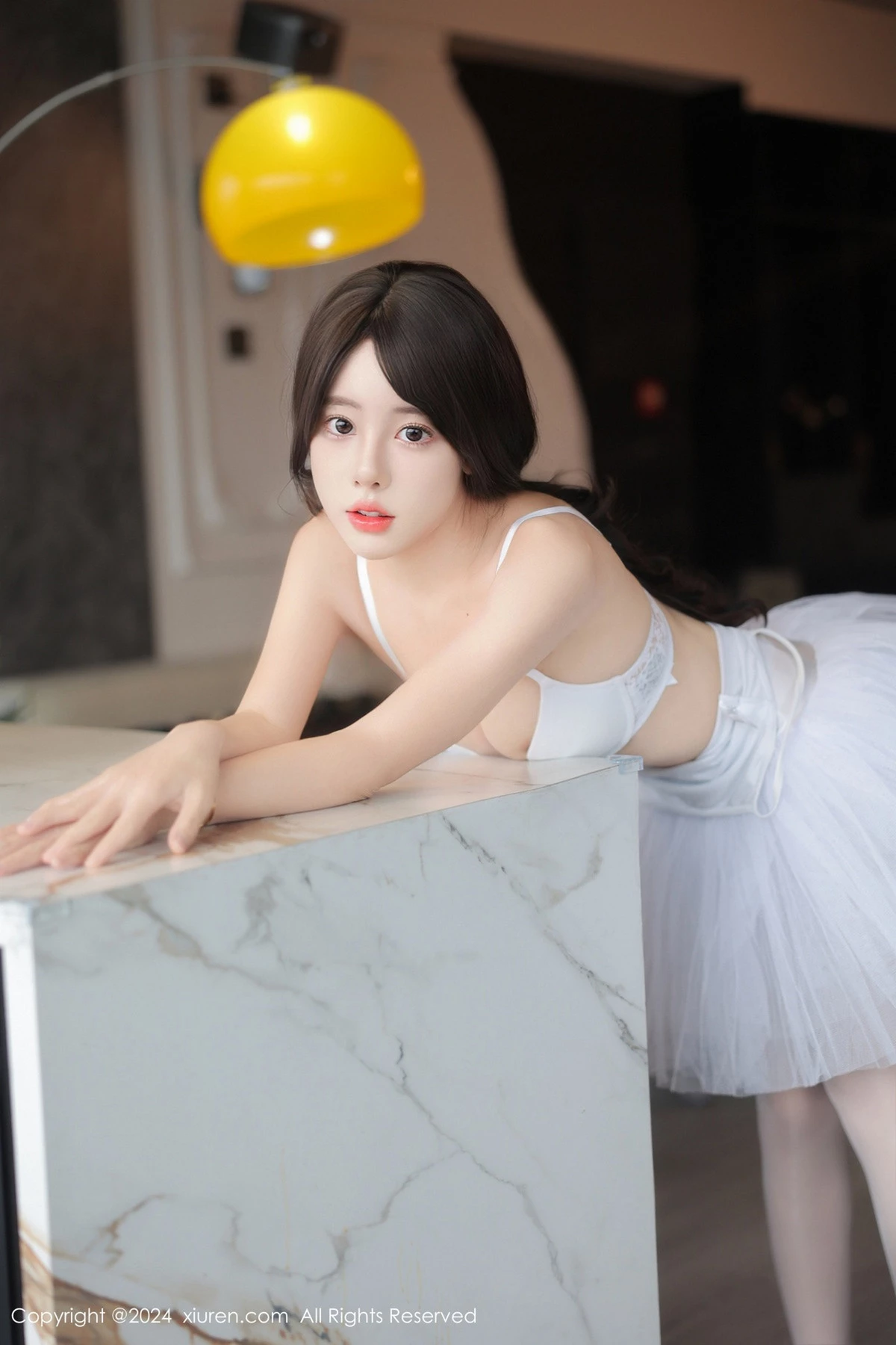 [[XiuRen秀人网]秀人网]No.8564_模特桃妖夭性感白色芭蕾连体衣配白丝裤袜秀曼妙身姿诱惑写真80P