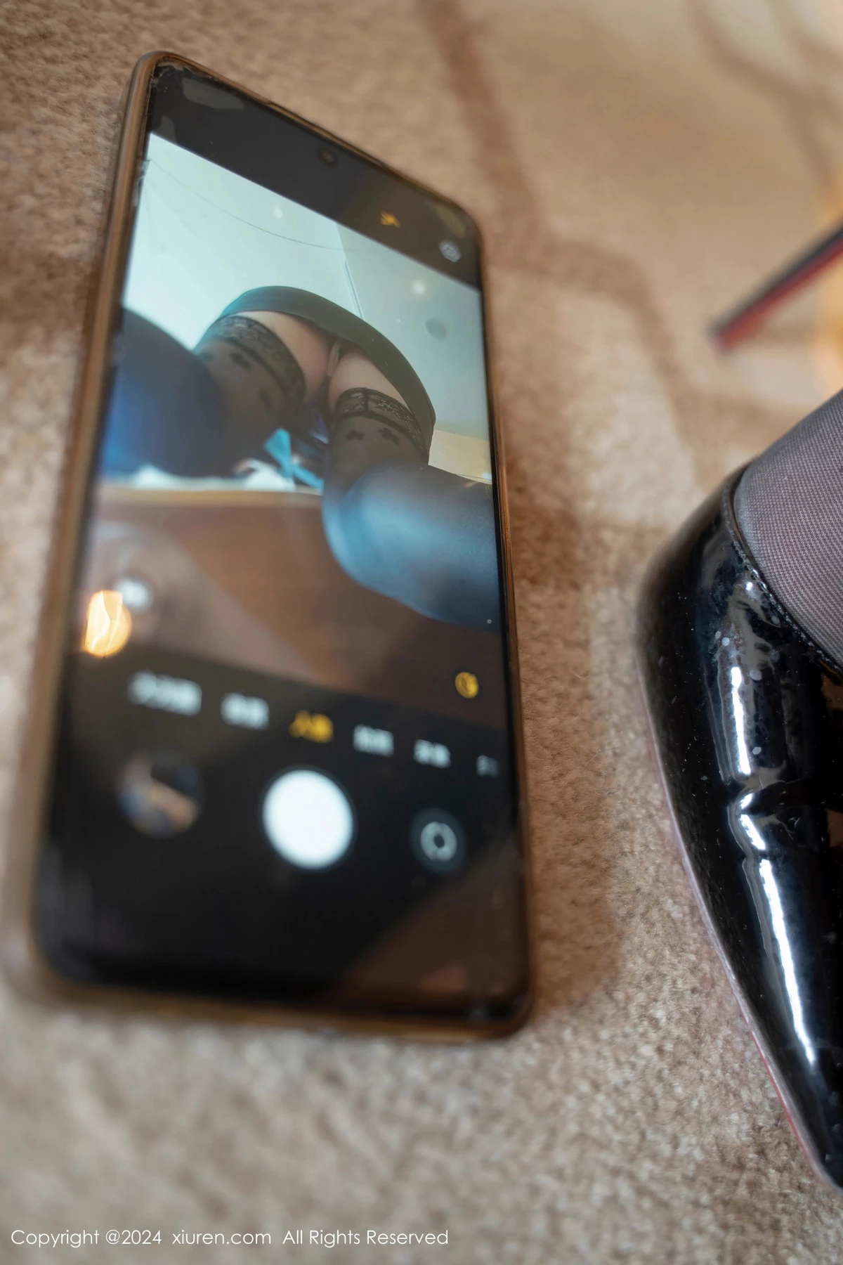 [[XiuRen秀人网]秀人网]No.8541_模特王婉悠Queen性感秘书OL服饰配黑丝袜秀丰腴身材诱惑写真91P