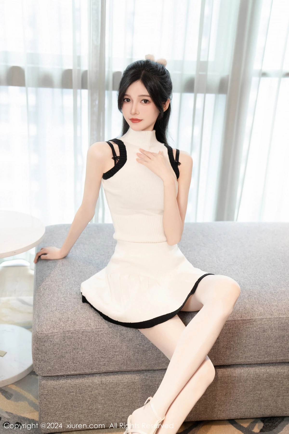 [[XiuRen秀人网]秀人网]No.8544_模特程程程性感白色针织套装露黑色内衣配白丝袜秀美腿诱惑写真95P