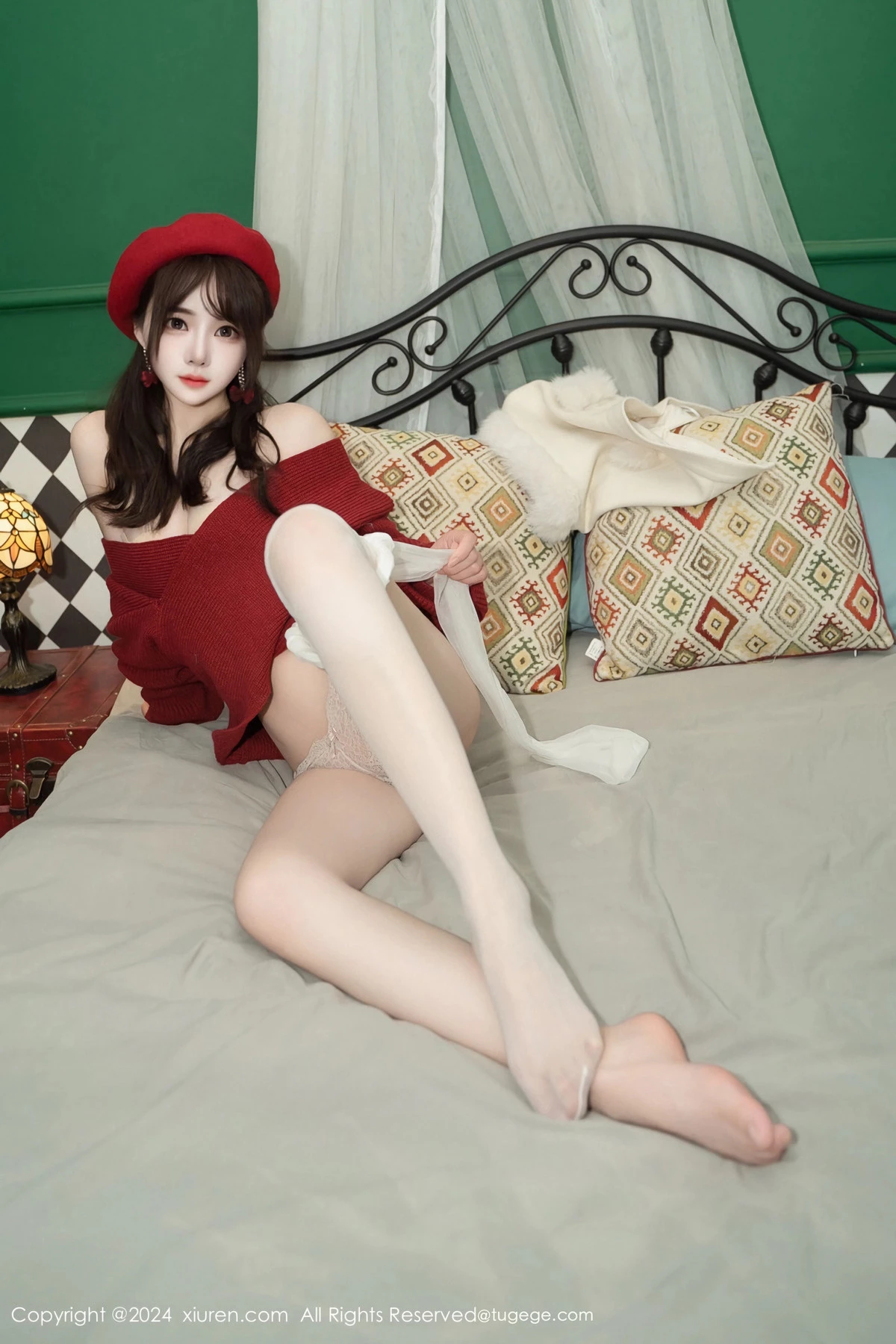 [[XiuRen秀人网]秀人网]No.8551_模特林月月私房性感红色毛衣配开档肉丝秀柔美身姿完美诱惑写真81P