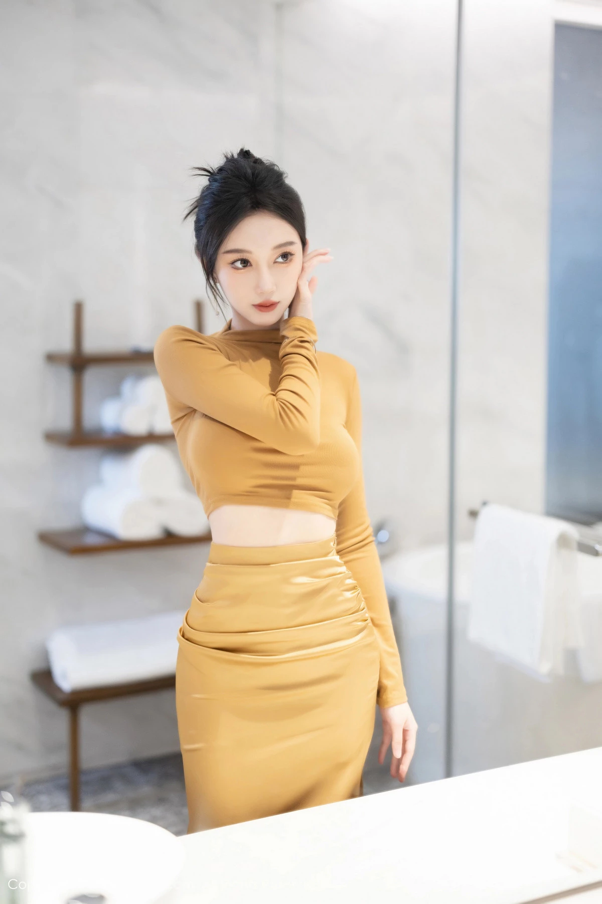 [[XiuRen秀人网]秀人网]No.8574_模特玥儿玥性感黄色长裙配原色丝袜+黑色情趣内衣惹火诱惑写真81P