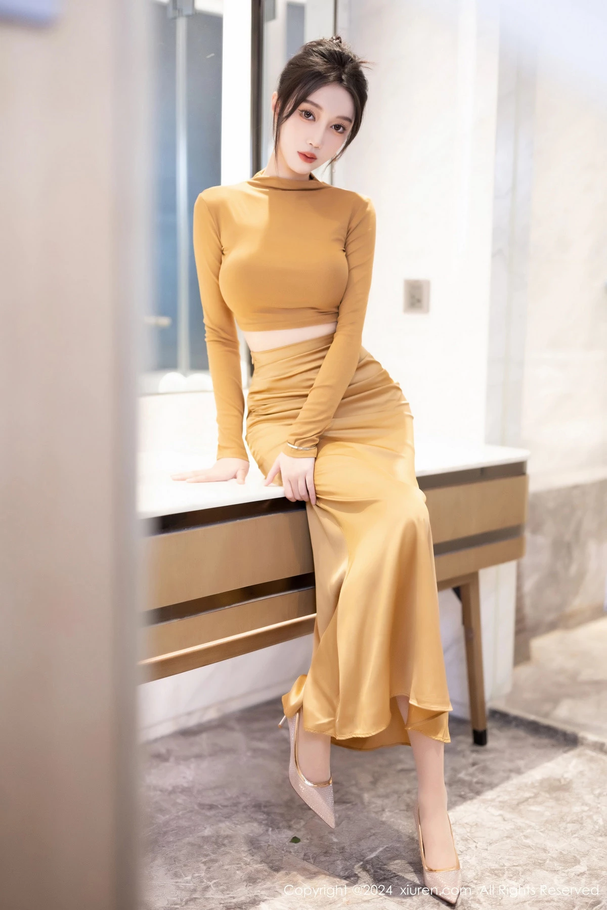 [[XiuRen秀人网]秀人网]No.8574_模特玥儿玥性感黄色长裙配原色丝袜+黑色情趣内衣惹火诱惑写真81P