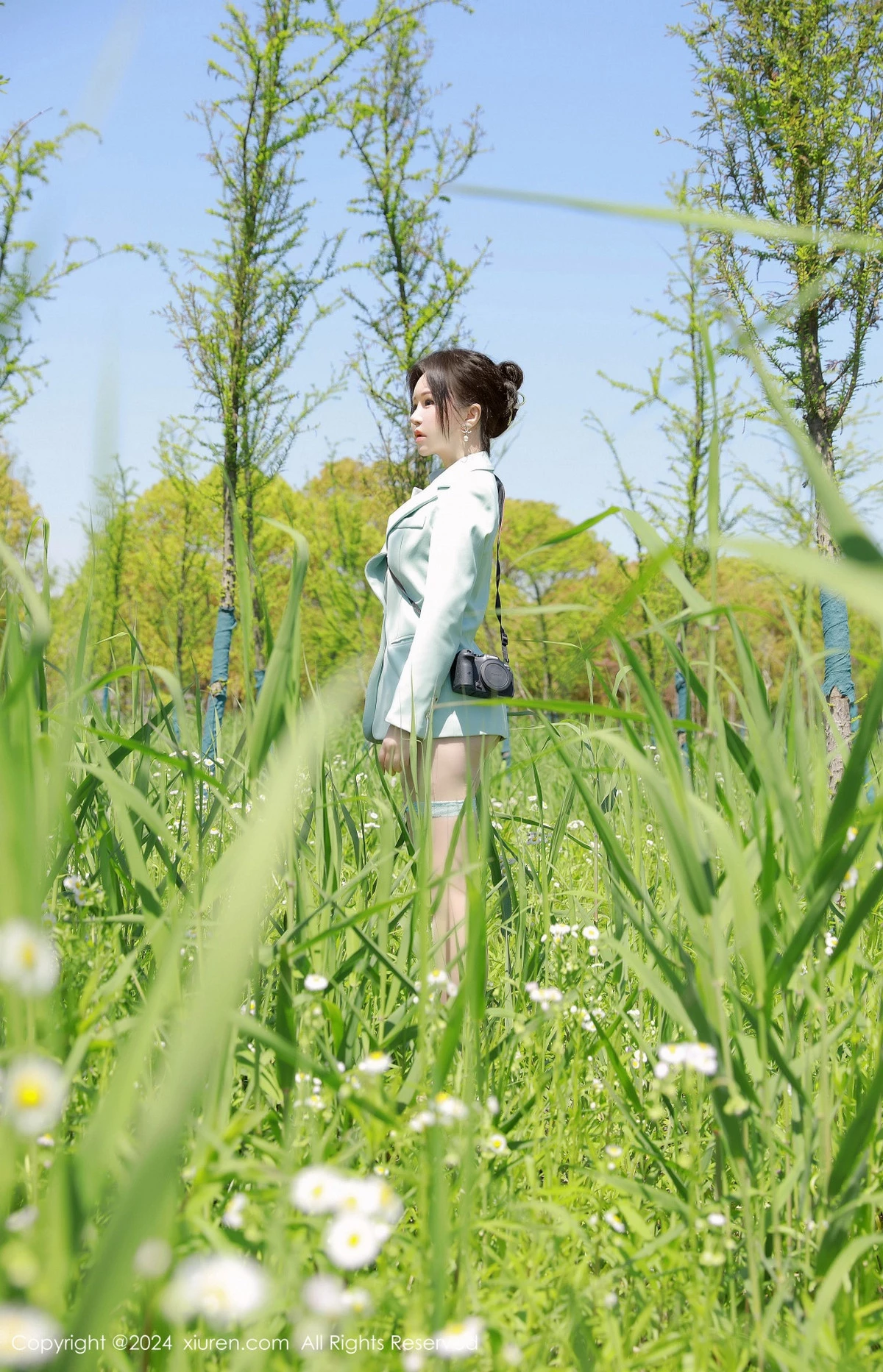[[XiuRen秀人网]秀人网]No.8601_模特小薯条nienie户外浅绿色内衣配超薄肉丝秀曼妙身姿诱惑写真59P