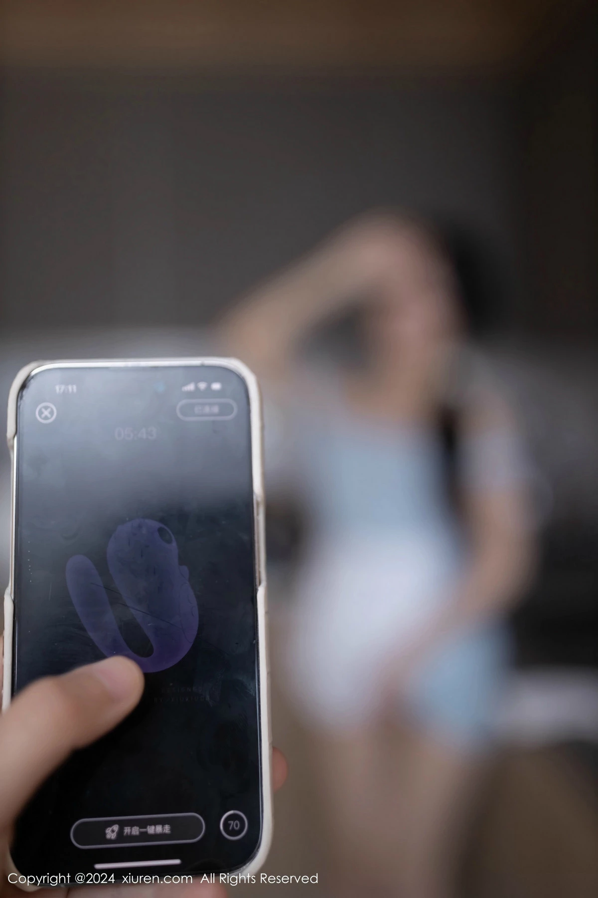 [[XiuRen秀人网]秀人网]No.8597_模特幼幼性感浅蓝色连衣短裙配超薄肉丝秀完美身材迷人诱惑写真80P