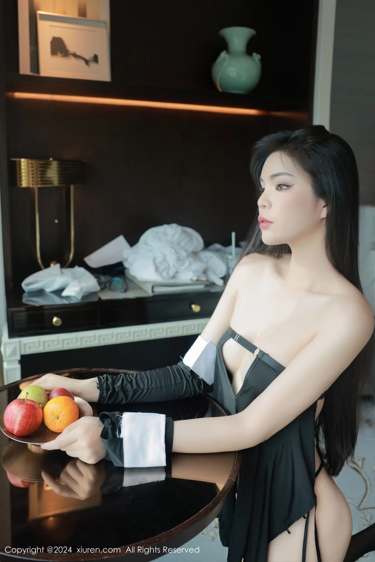 [[XiuRen秀人网]秀人网]No.8614_模特雪糕CiCi性感修女服饰配黑色丝袜露丁字裤秀翘臀诱惑写真80P