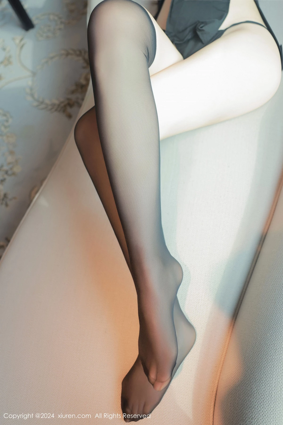 [[XiuRen秀人网]秀人网]No.8614_模特雪糕CiCi性感修女服饰配黑色丝袜露丁字裤秀翘臀诱惑写真80P