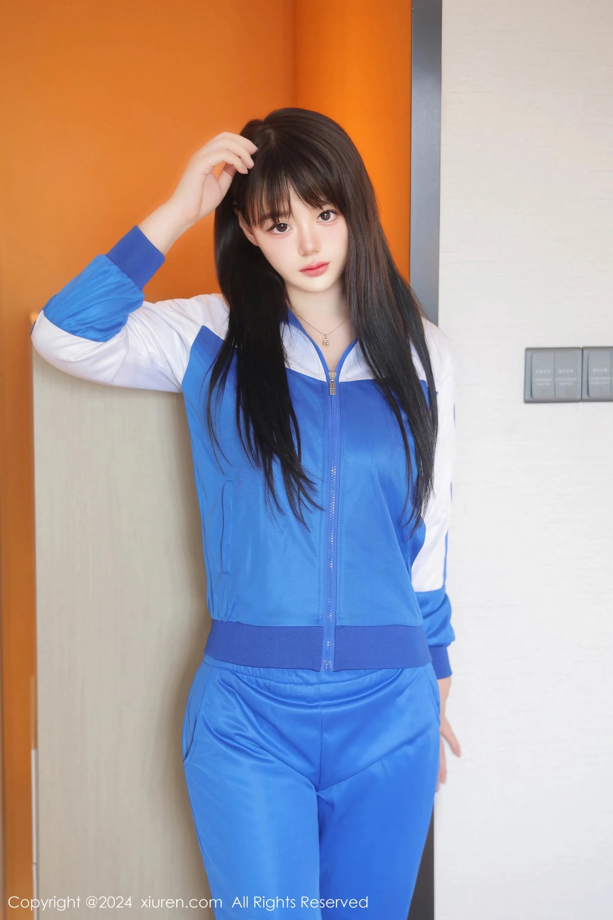 [[XiuRen秀人网]秀人网]No.8631_模特陈柒柒性感蓝色学妹服饰露白色内衣秀丰腴惹火身材诱惑写真87P