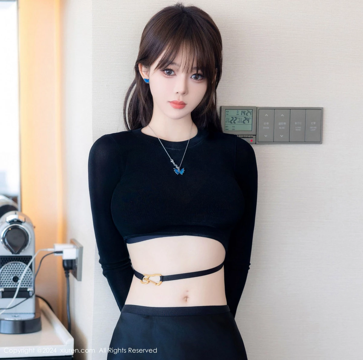 [[XiuRen秀人网]秀人网]No.8661_模特奶瓶性感黑色上衣配黑色长裙露粉黑内衣秀曼妙身姿诱惑写真83P