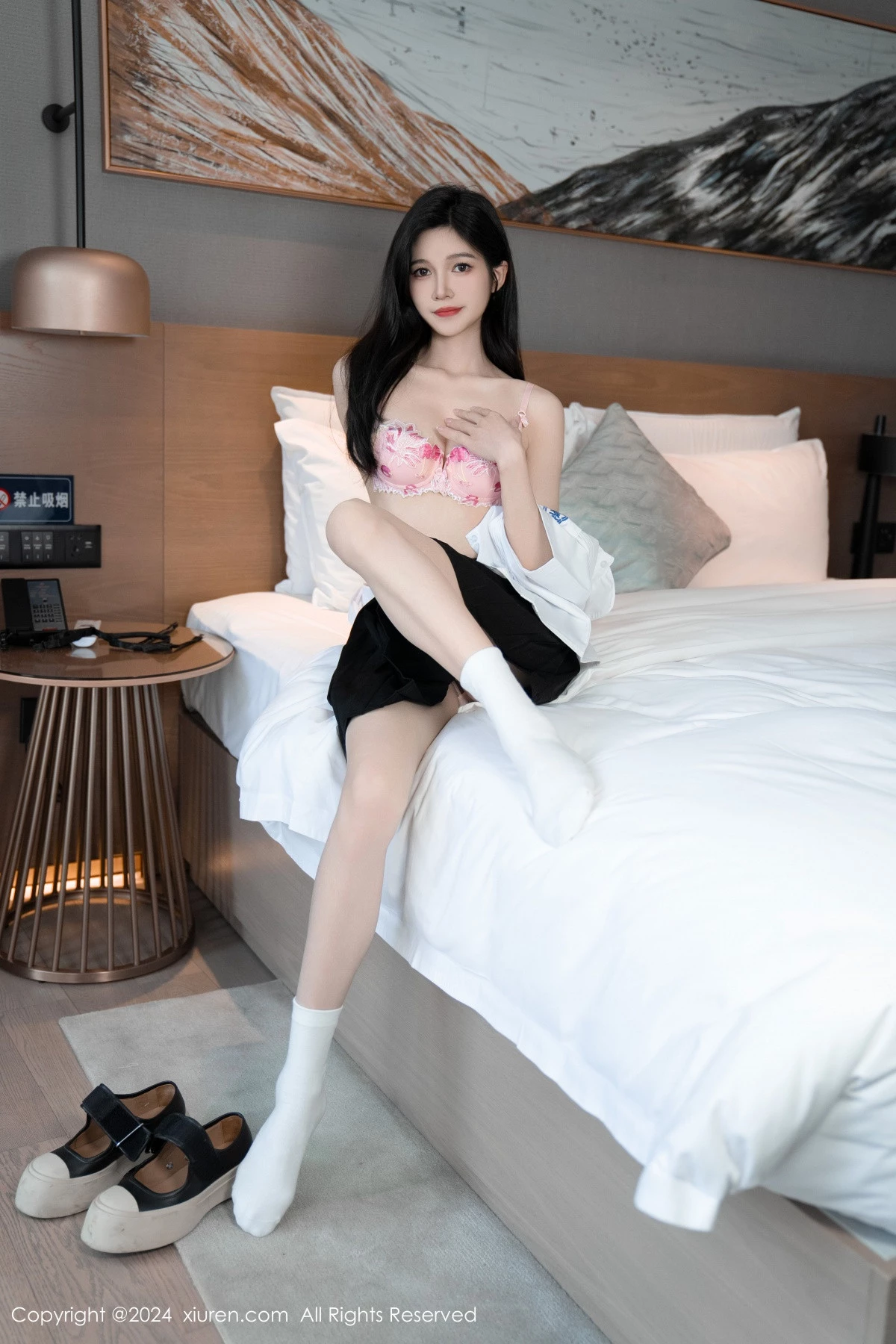 [[XiuRen秀人网]秀人网]No.8671_模特程程程性感学生制服半脱露粉色内衣秀苗条身材迷人诱惑写真90P