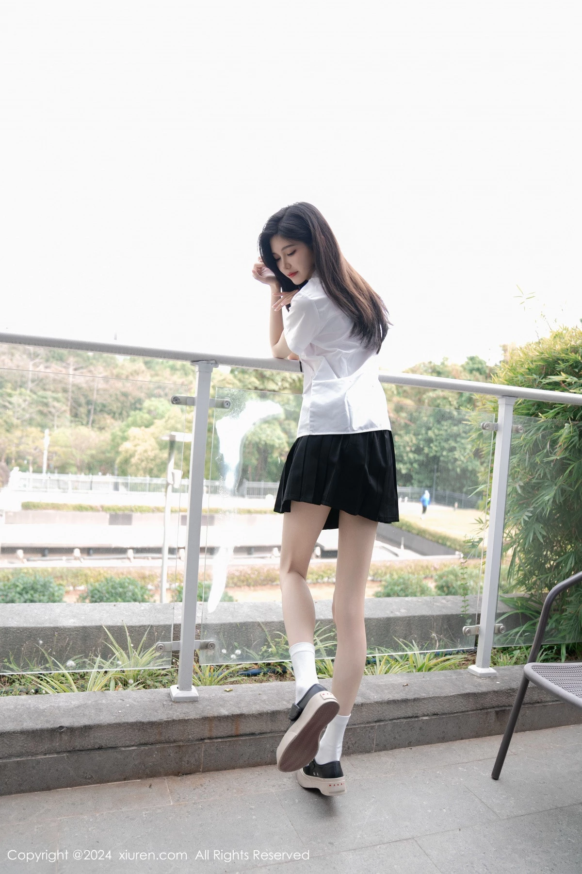 [[XiuRen秀人网]秀人网]No.8671_模特程程程性感学生制服半脱露粉色内衣秀苗条身材迷人诱惑写真90P